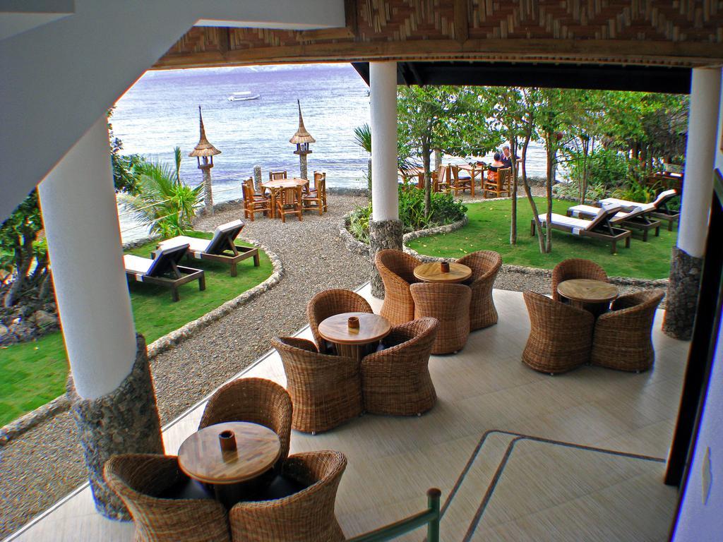 Dolphin House Resort Moalboal Exterior photo