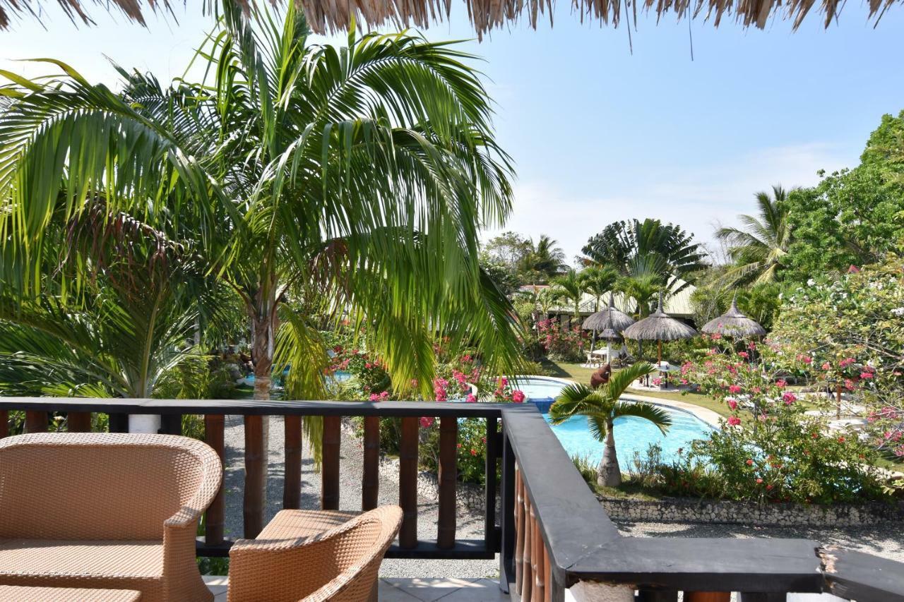 Dolphin House Resort Moalboal Exterior photo