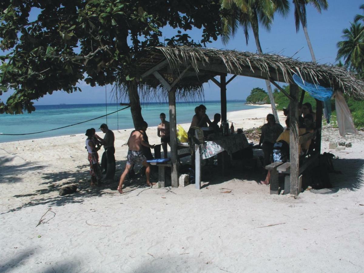 Dolphin House Resort Moalboal Exterior photo